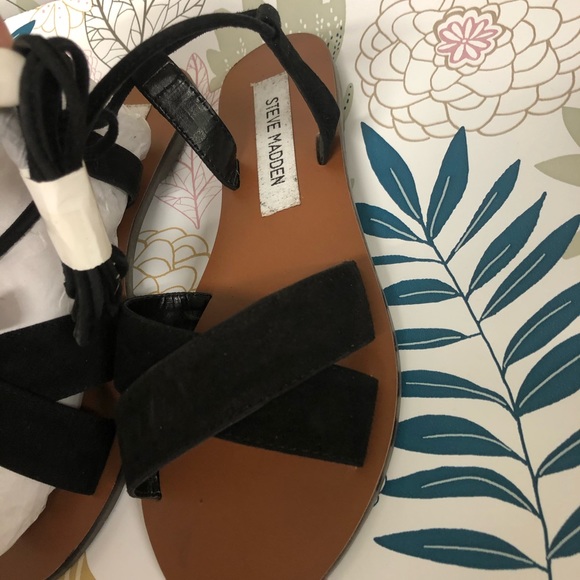 Black Sandals - Picture 2 of 3